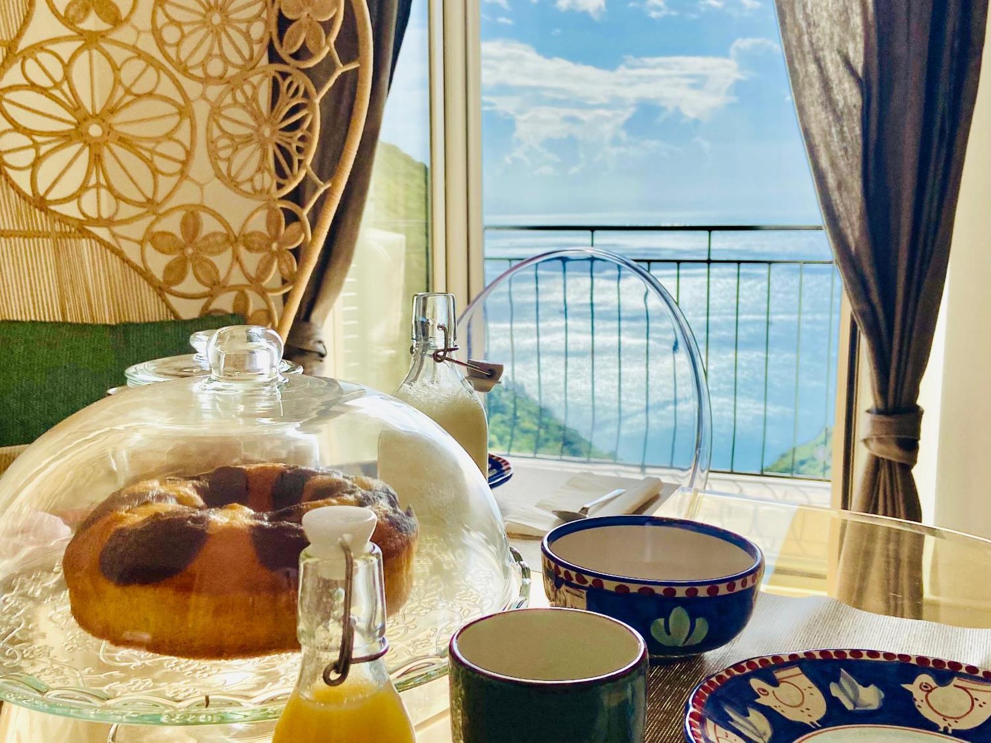 Borgo Virginia - Sea View In Amalfi Coast Lejlighed Vietri Eksteriør billede